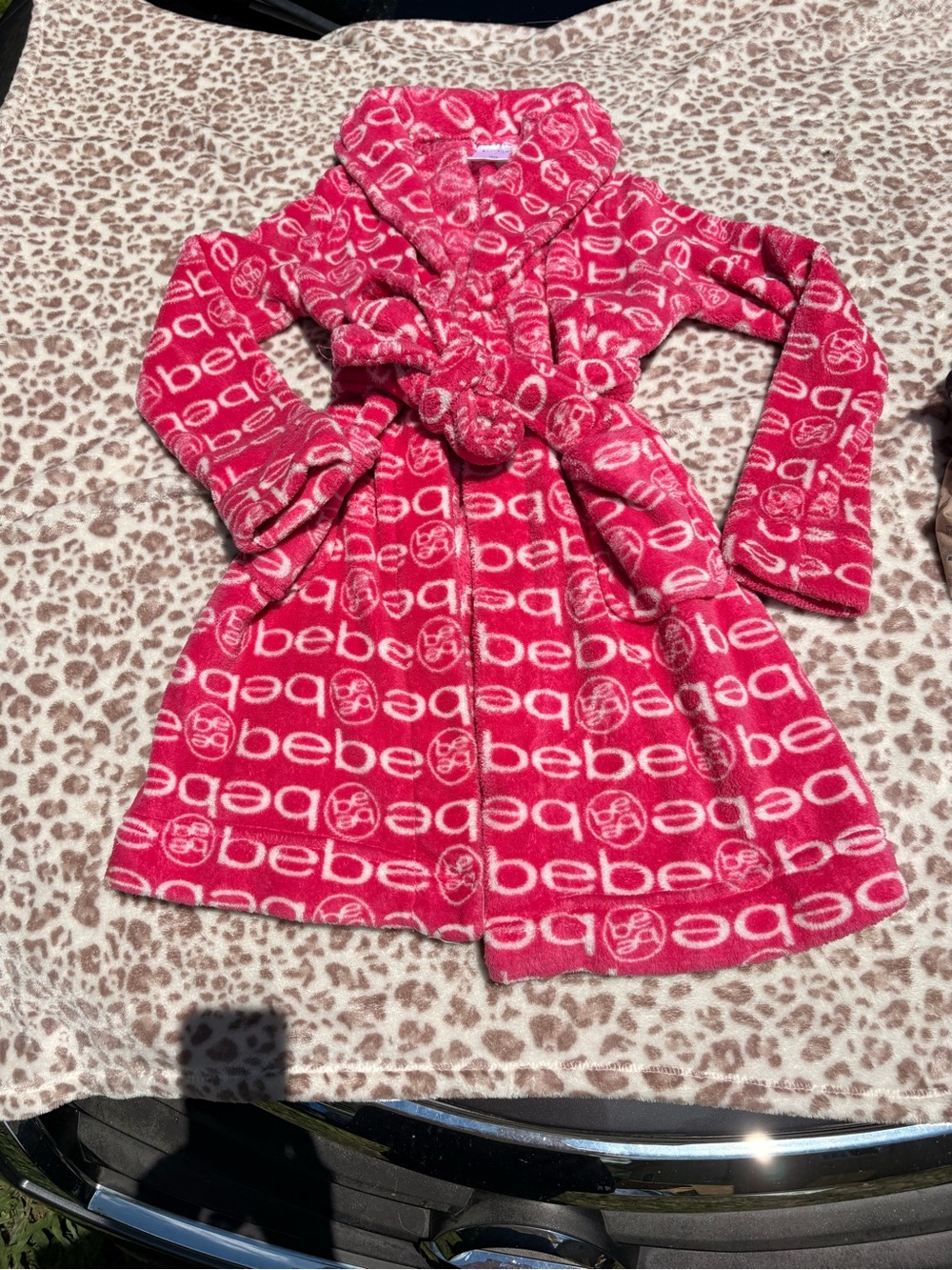 Bebe Girls Size 12/14 Pink and White Plush Robe